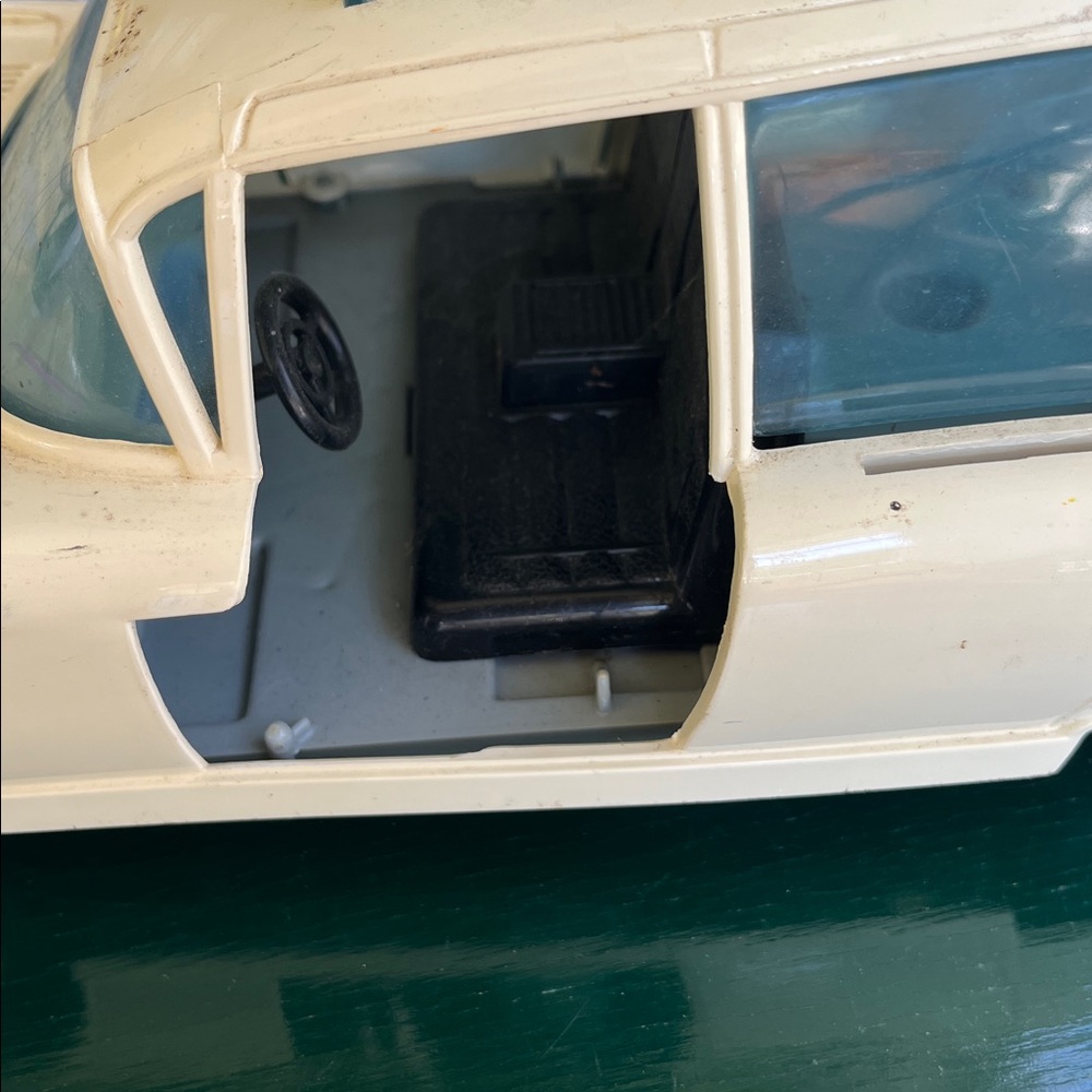 Ghostbusters Cream Toy Car, As is - Picture 4 of 6